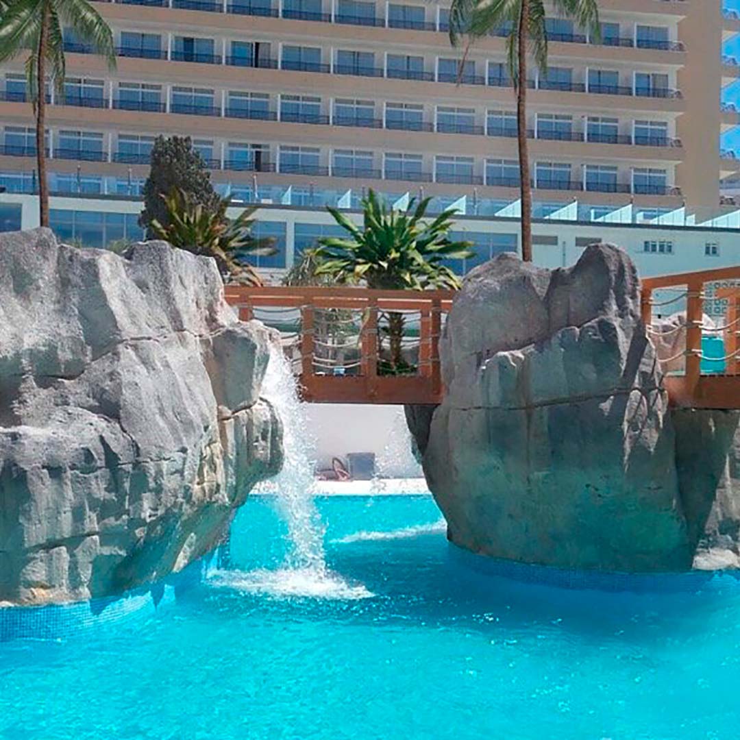 Открытие развлекательного бассейна в отеле Sol Barbados на Майорке