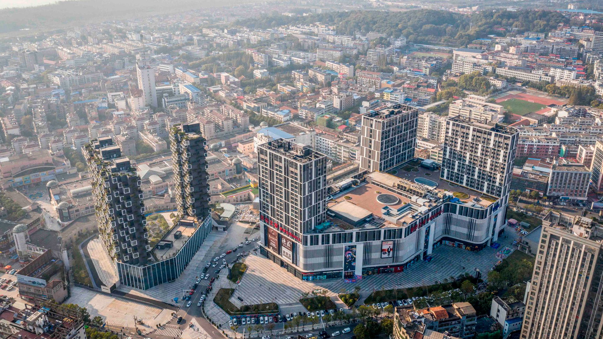 Вертикальный комплекс Forest City, Китай